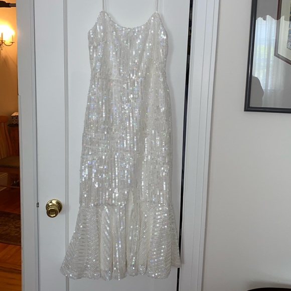 Red Dress White Sequin Dress Lulu’s Medium - Picture 6 of 8
